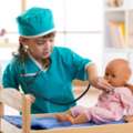 People and Baby – Gynécologue ou sage-femme : le rôle de chacun dans le suivi médical